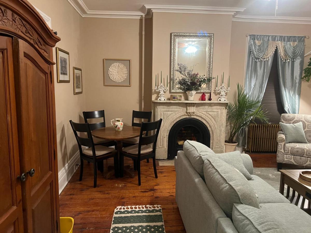 1 Bedroom Private Victorian Apt In Convenient City Location On 5 Acre, Sleeps 4 포킵시 외부 사진