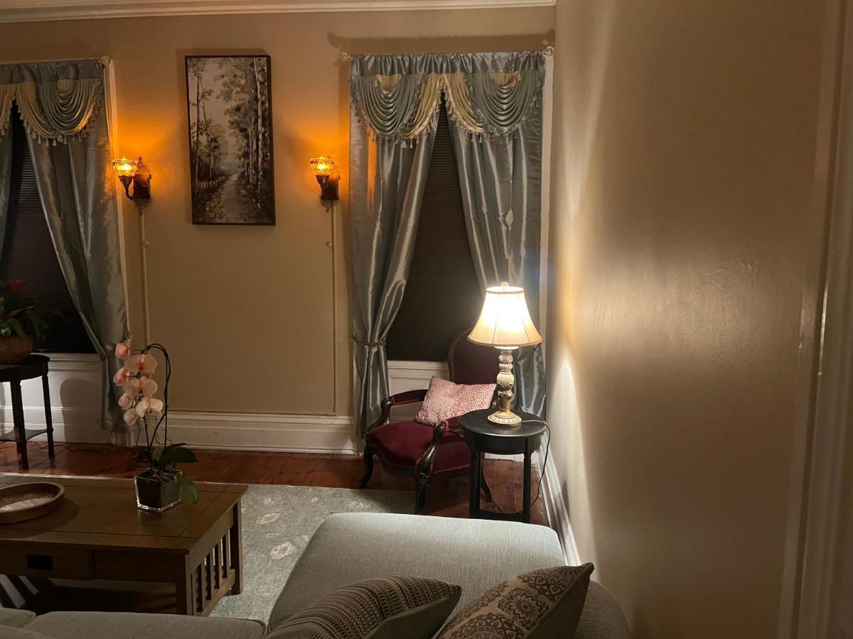 1 Bedroom Private Victorian Apt In Convenient City Location On 5 Acre, Sleeps 4 포킵시 외부 사진
